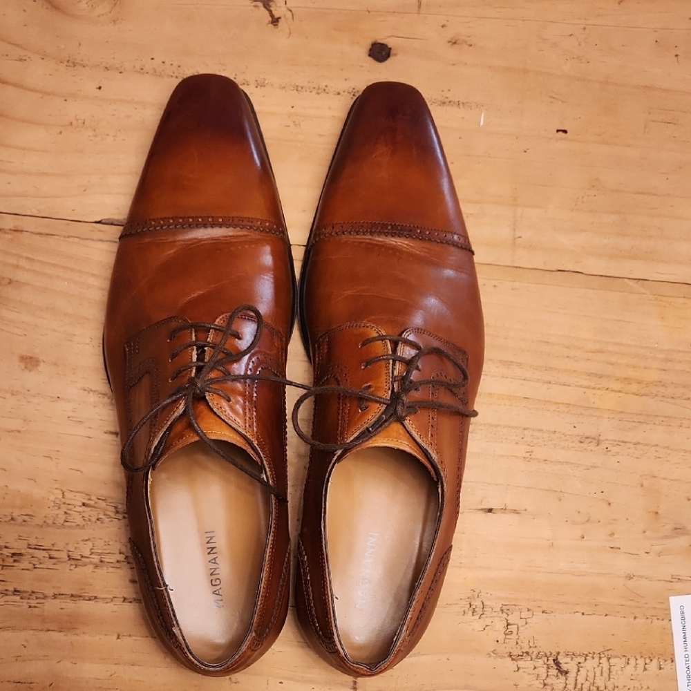 Magnanni Men's Tan Leather Oxfords